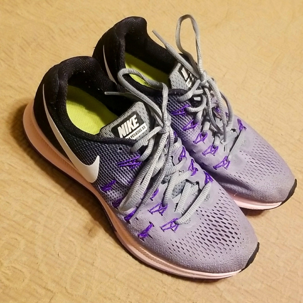 Nike Pegasus Tennis Shoes